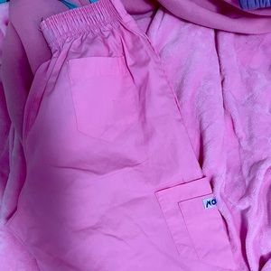 Pink wide leg cargo pants streetwear y2k super cute:)